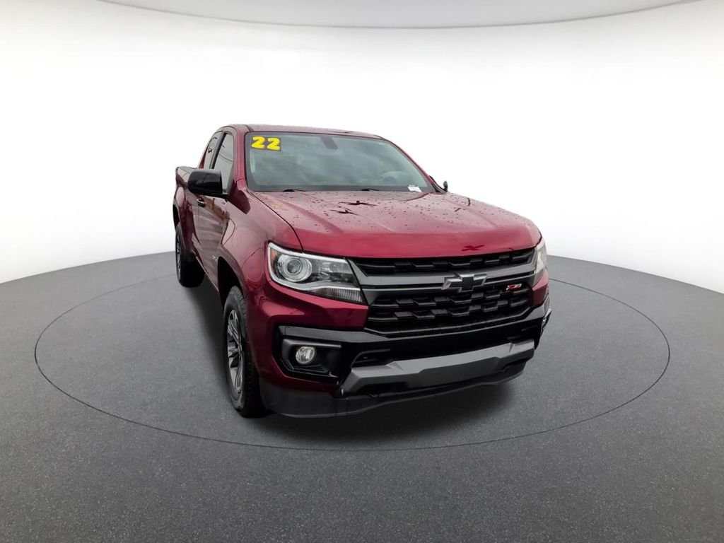Used 2022 Red Chevrolet Z71 image 4