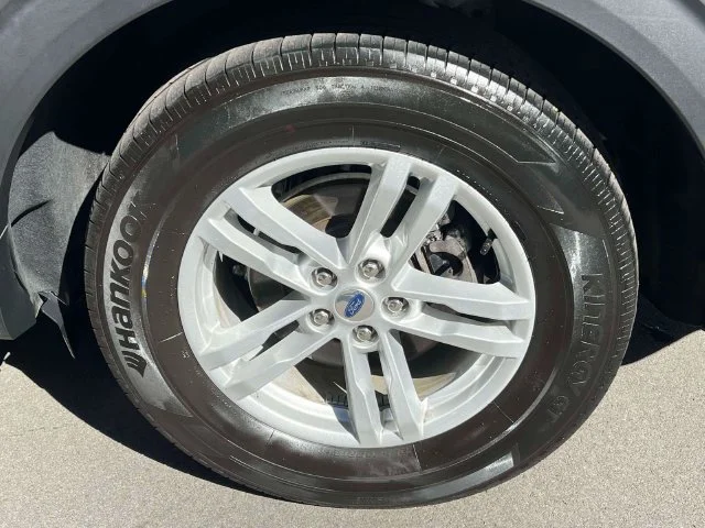 Used 2023 Gray Metallic Ford XLT image 11