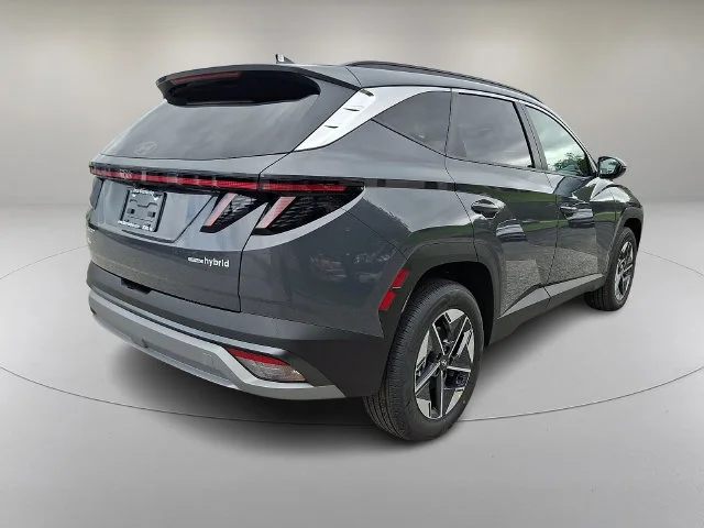 New 2026 Gray Hyundai SEL Convenience image 4
