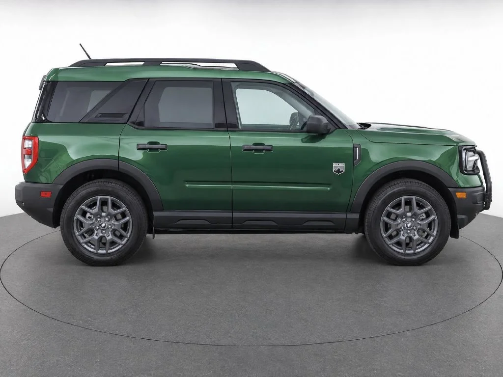 Used 2025 Green Ford Big Bend image 8