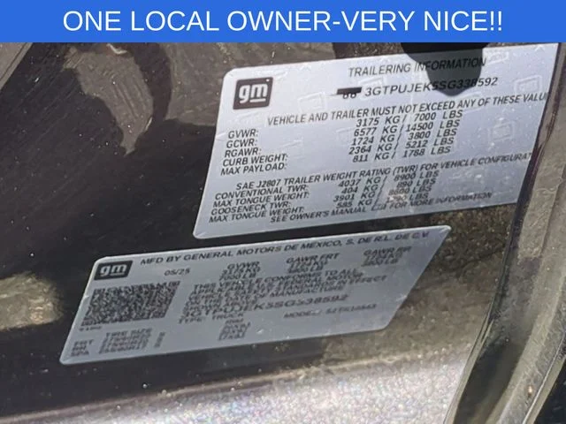 Used 2025 Silver GMC Elevation image 39