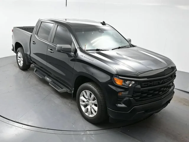 Used 2023 BLACK Chevrolet Custom image 17