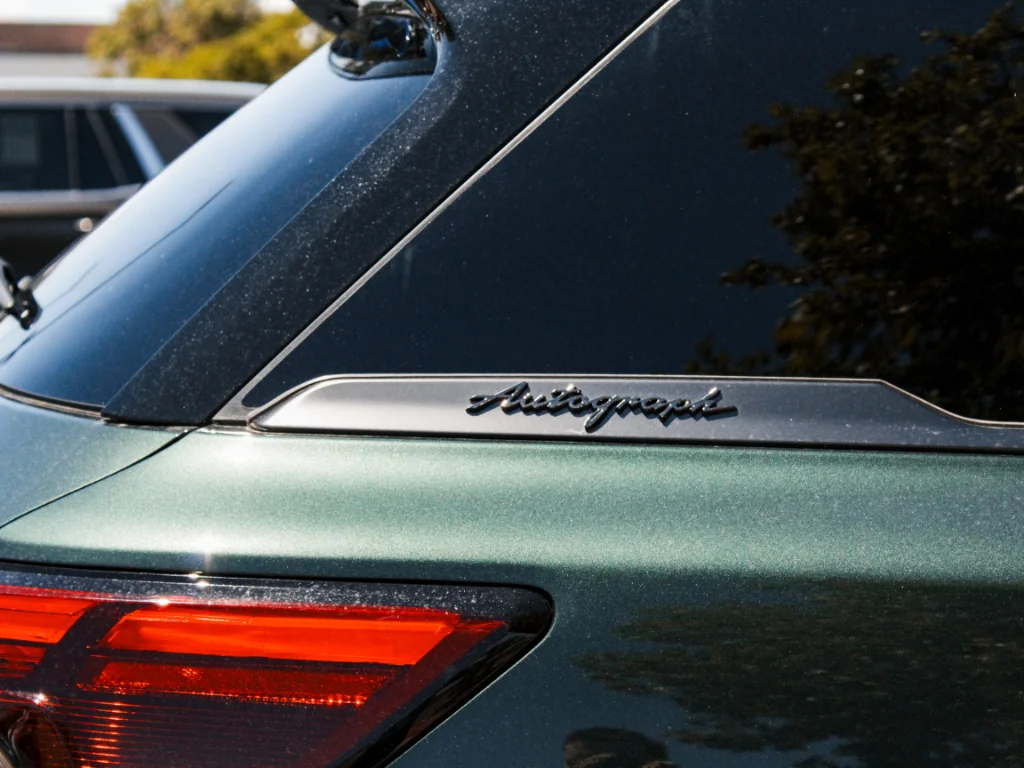 New 2027 DEEP EMERALD INFINITI Autograph AWD image 5