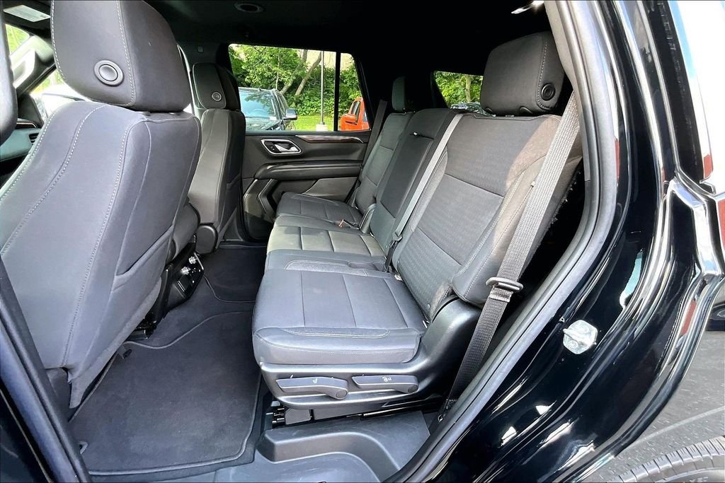 Used 2022 Black GMC SLE image 26