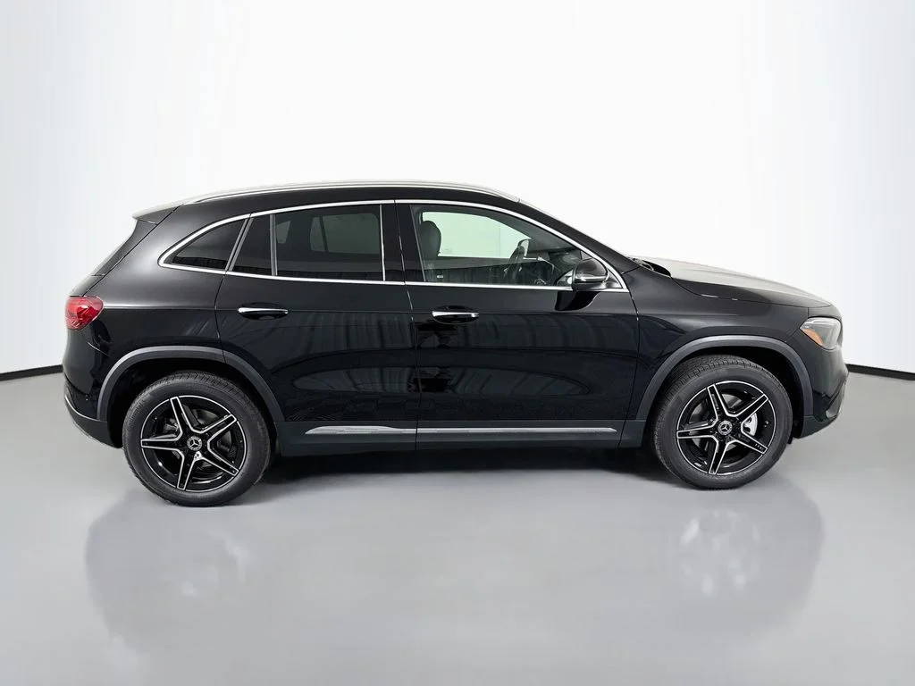 New 2026 Black Mercedes-Benz GLA 250 image 8