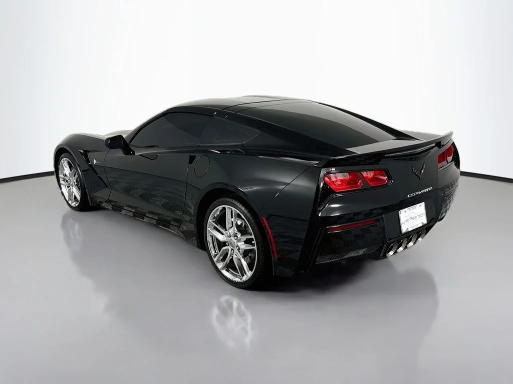 Used 2015 Black Chevrolet Stingray Z51 image 3
