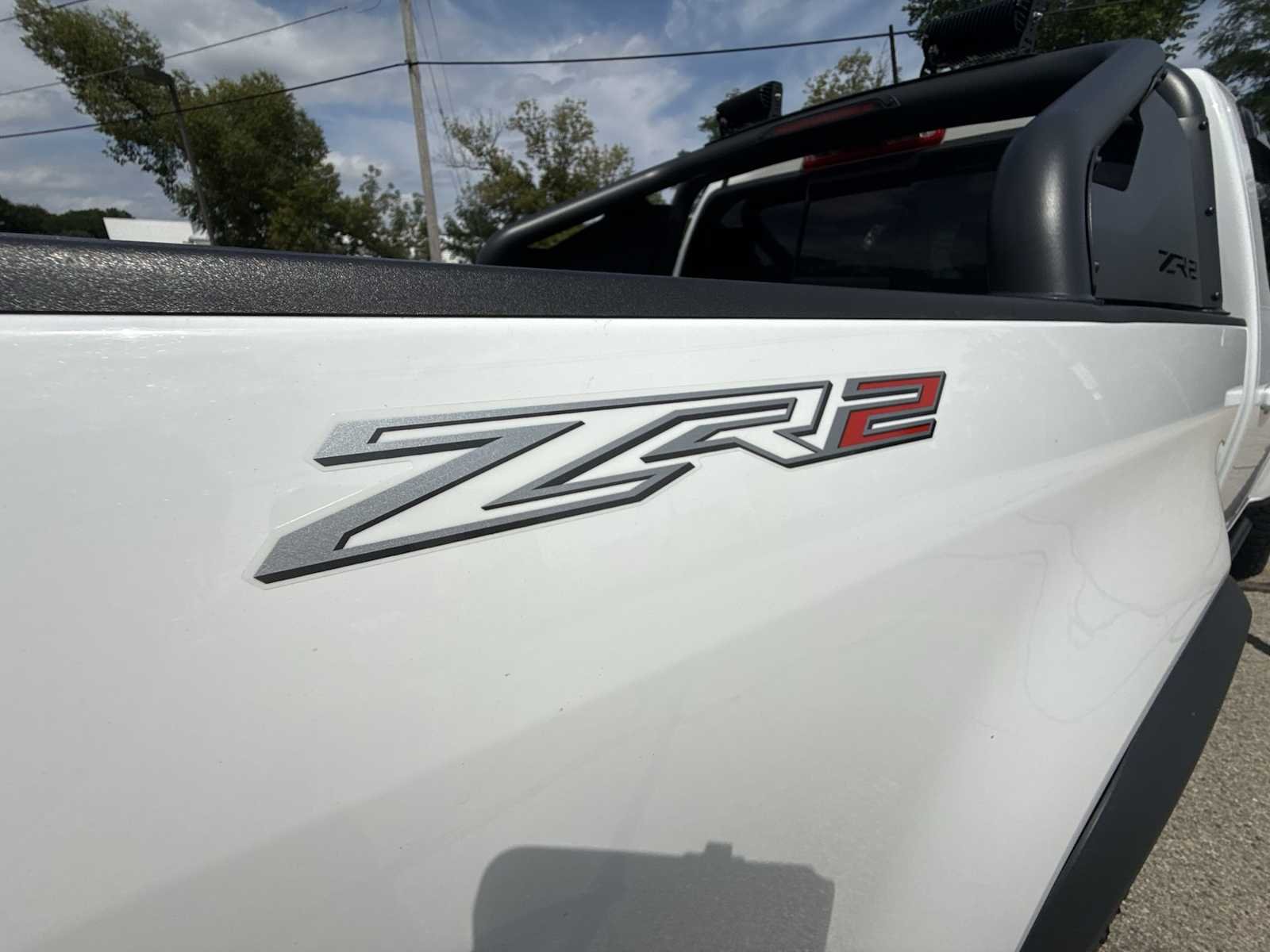 Certified Used 2019 SUMMIT WHITE Chevrolet 4WD ZR2 image 29