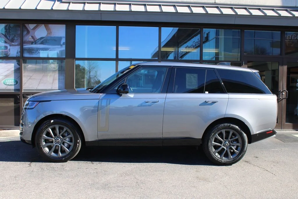 2023 Land Rover Range Rover SE - Photo 10