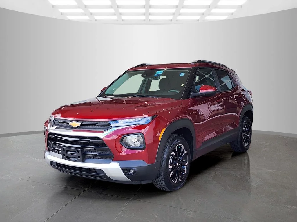 Used 2023 Red Chevrolet LT image 9