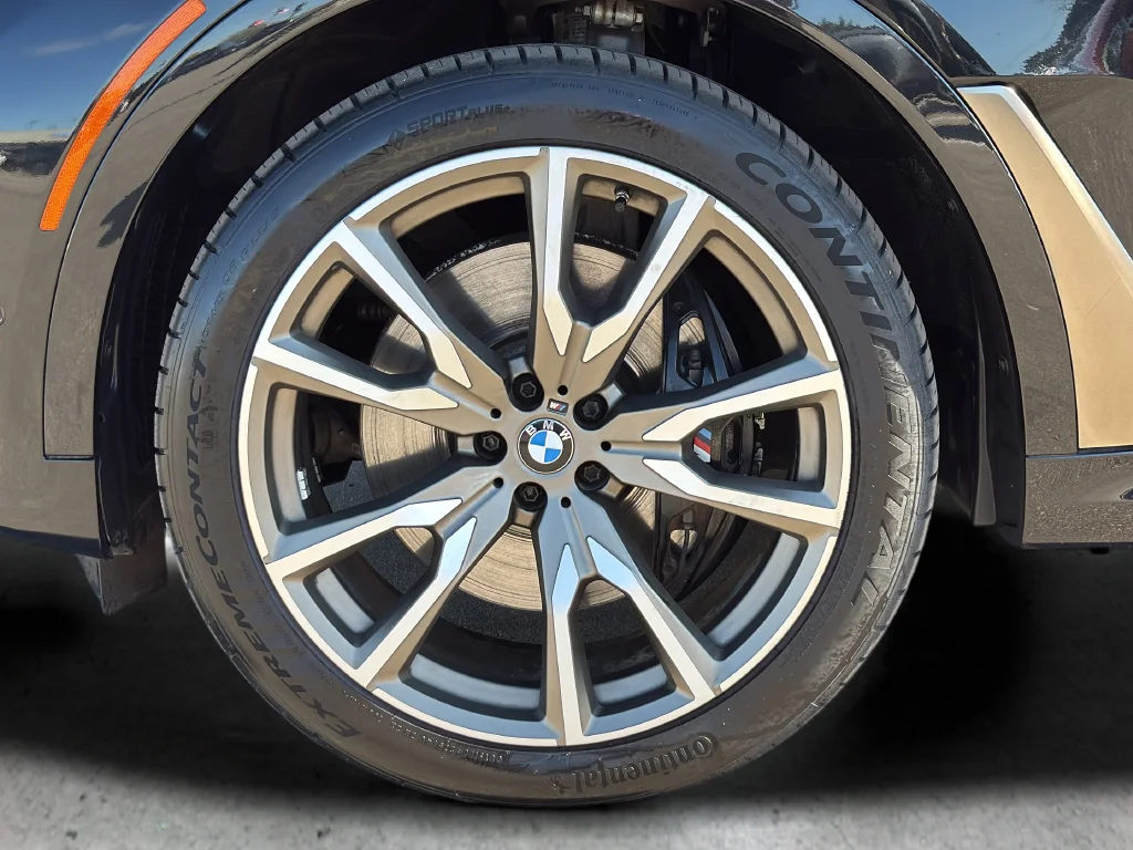 Certified Used 2022 Black BMW M50i image 35