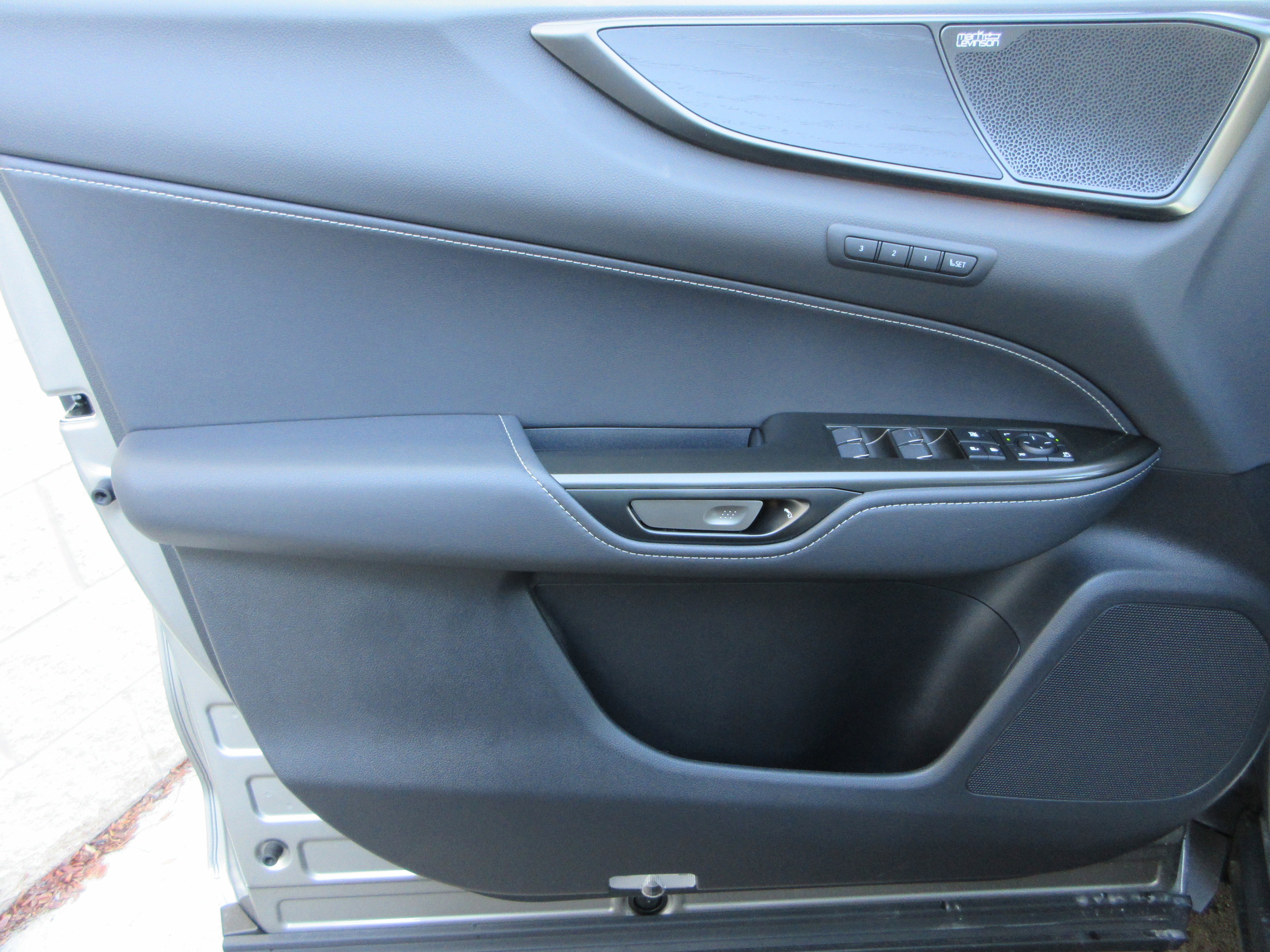 2026 Lexus NX 450h+ Luxury - Photo 26