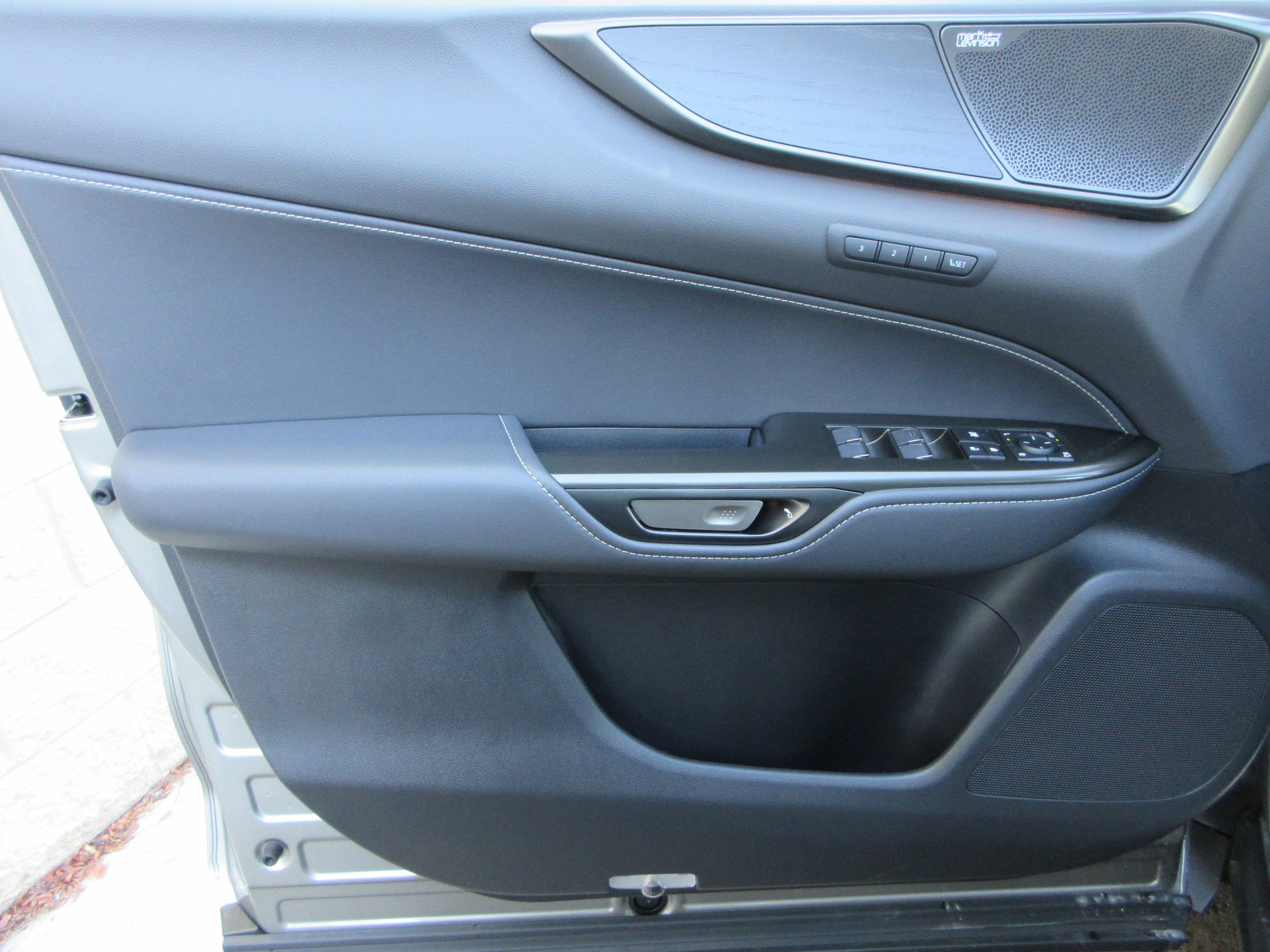 2026 Lexus NX 450h+ Luxury - Photo 26