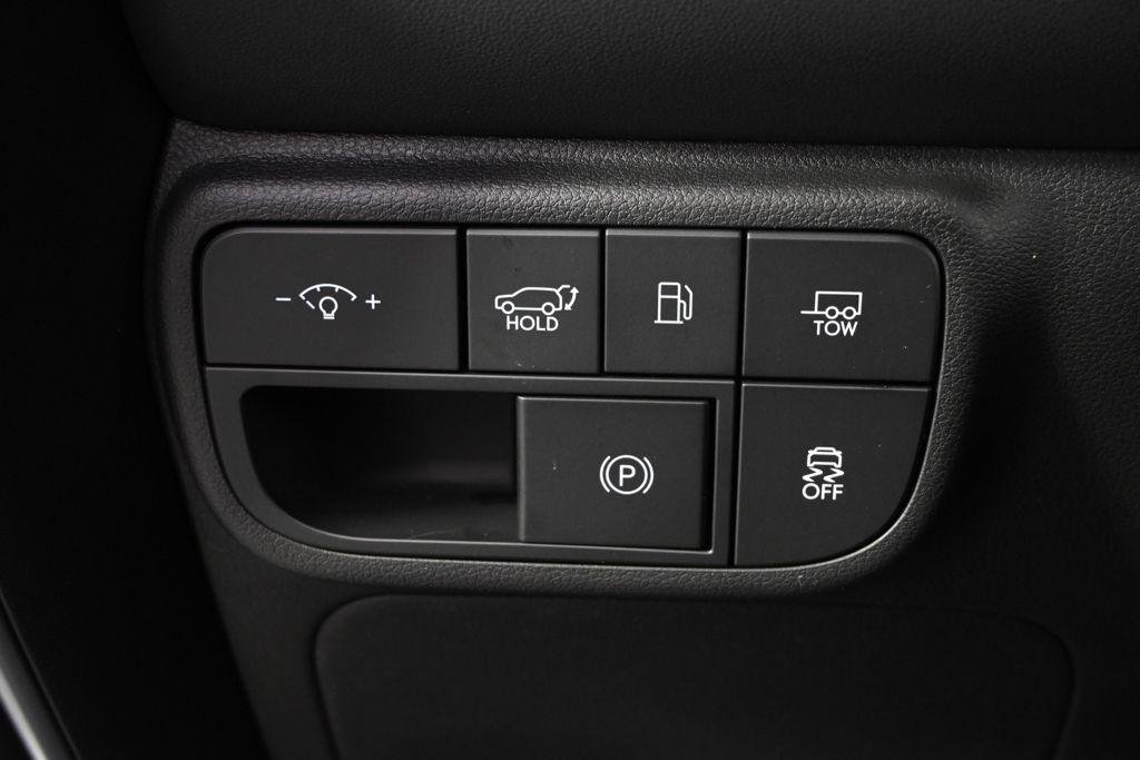 New 2026 White Pearl Hyundai SEL 7P image 25