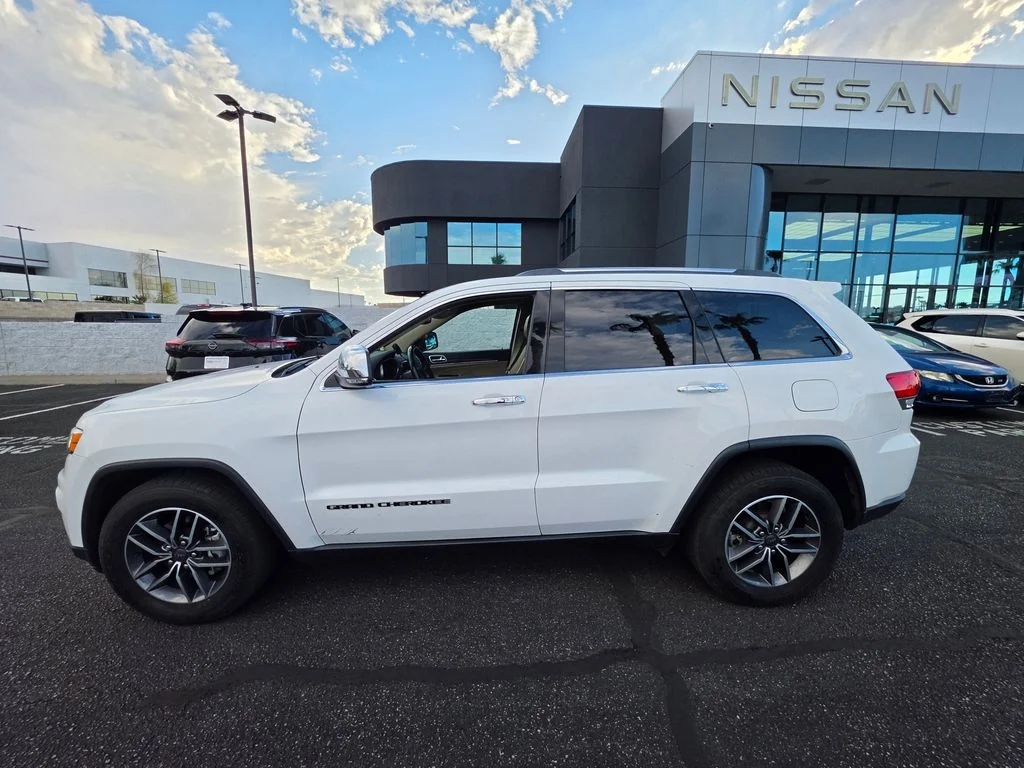 Used 2019 White Jeep Limited image 8