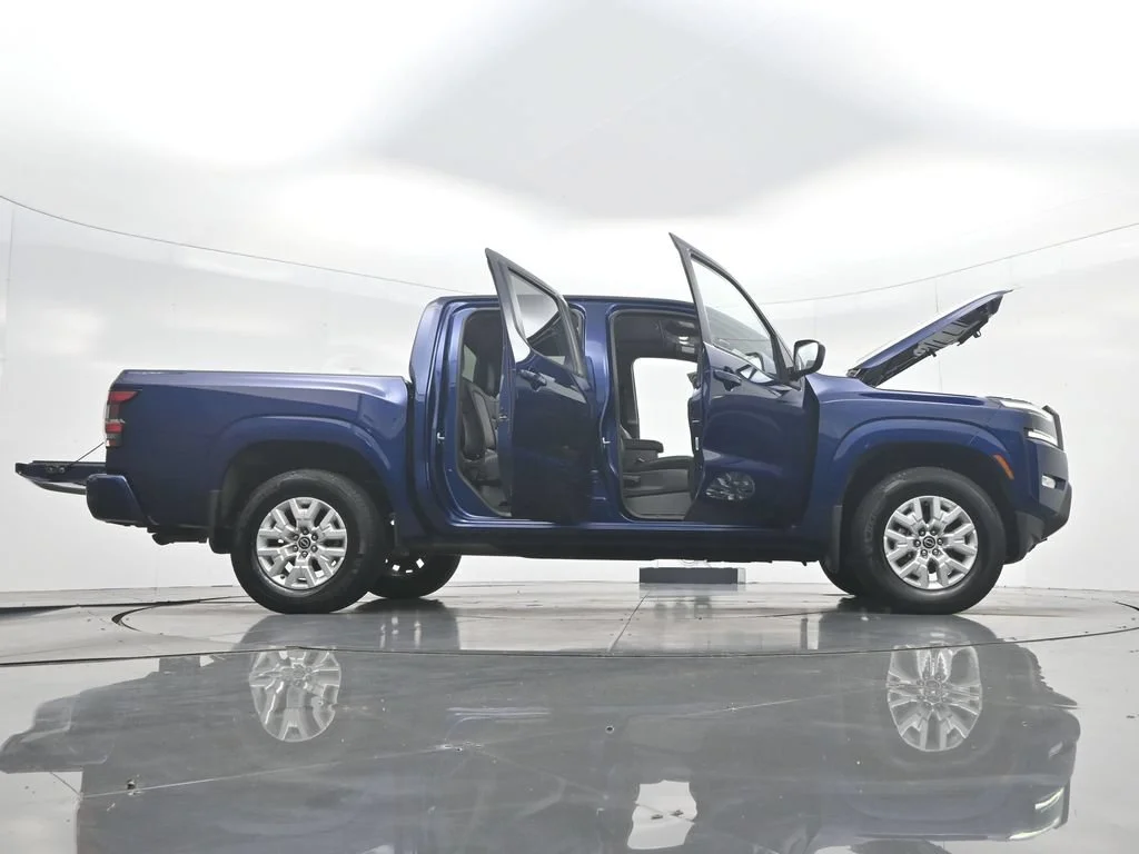 Used 2023 Blue Nissan SV image 58