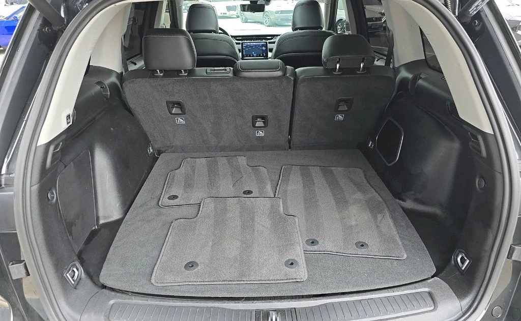 Used 2023 Brown Jeep 4xe image 16
