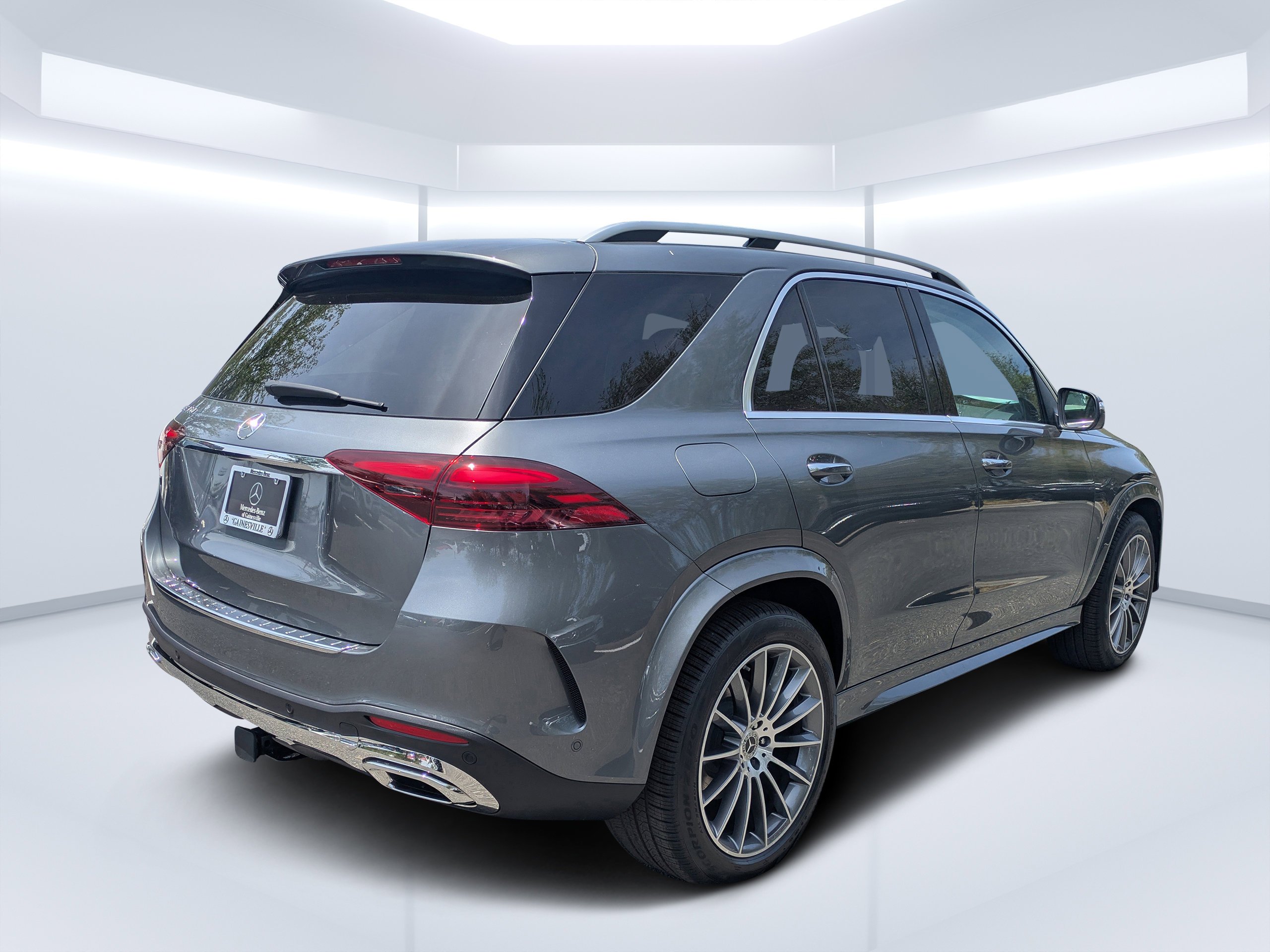New 2026 Selenite Grey Metallic Mercedes-Benz GLE 350 image 3