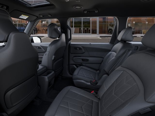 New 2027 Glacial White Pearl Kia X-Line EX image 18