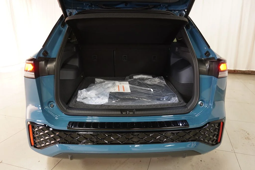 New 2026 Blue Volkswagen 2.0T SE R-Line Black image 28