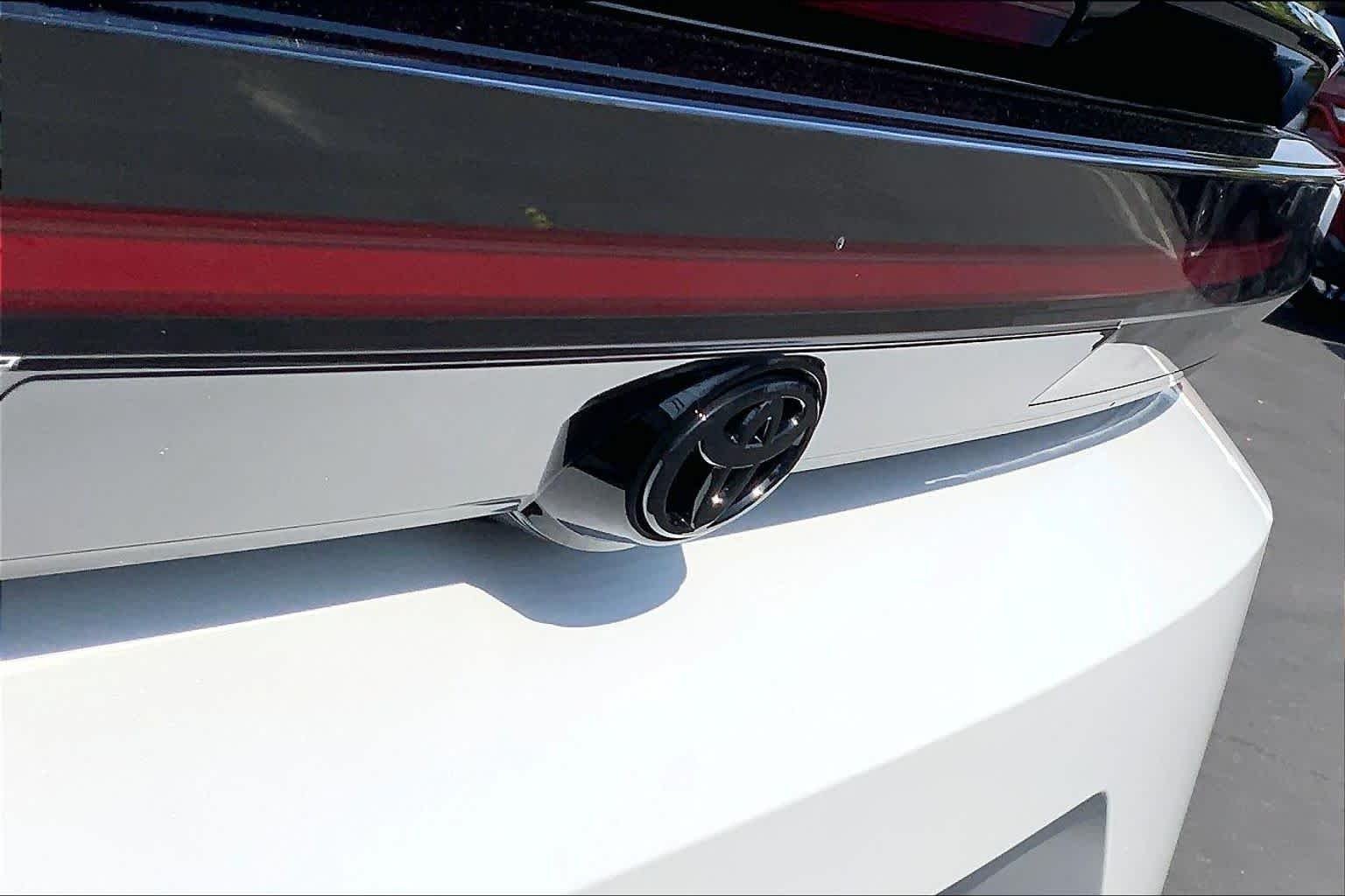 2026 Toyota C-HR XSE - Photo 15