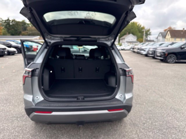 2027 Chevrolet Equinox LT - Photo 22
