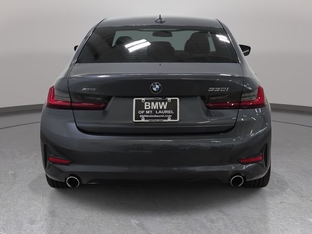 Used 2022 Mineral Grey Metallic BMW 330i xDrive image 7