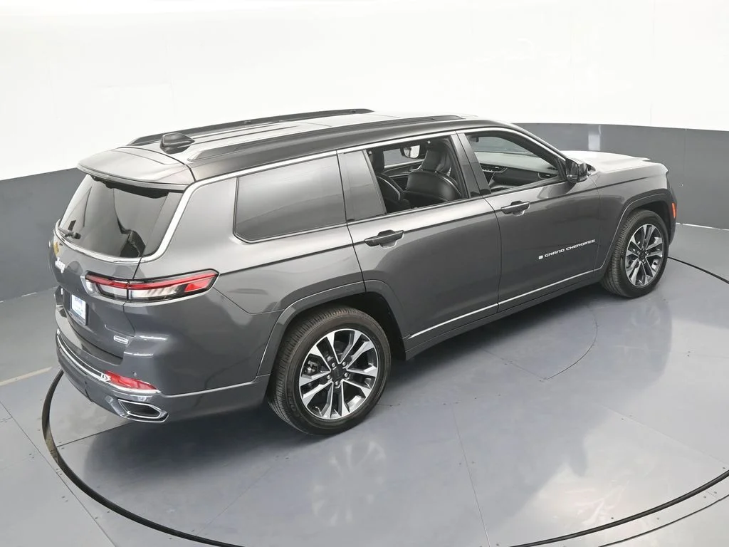 Used 2024 Baltic Gray Metallic Clearcoat Jeep Overland image 56