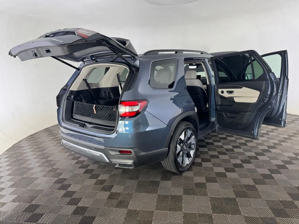 Used 2026 Gray Honda Touring image 18