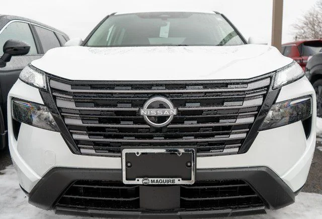 New 2026 Everest White Pearl TriCoat Nissan SV image 3
