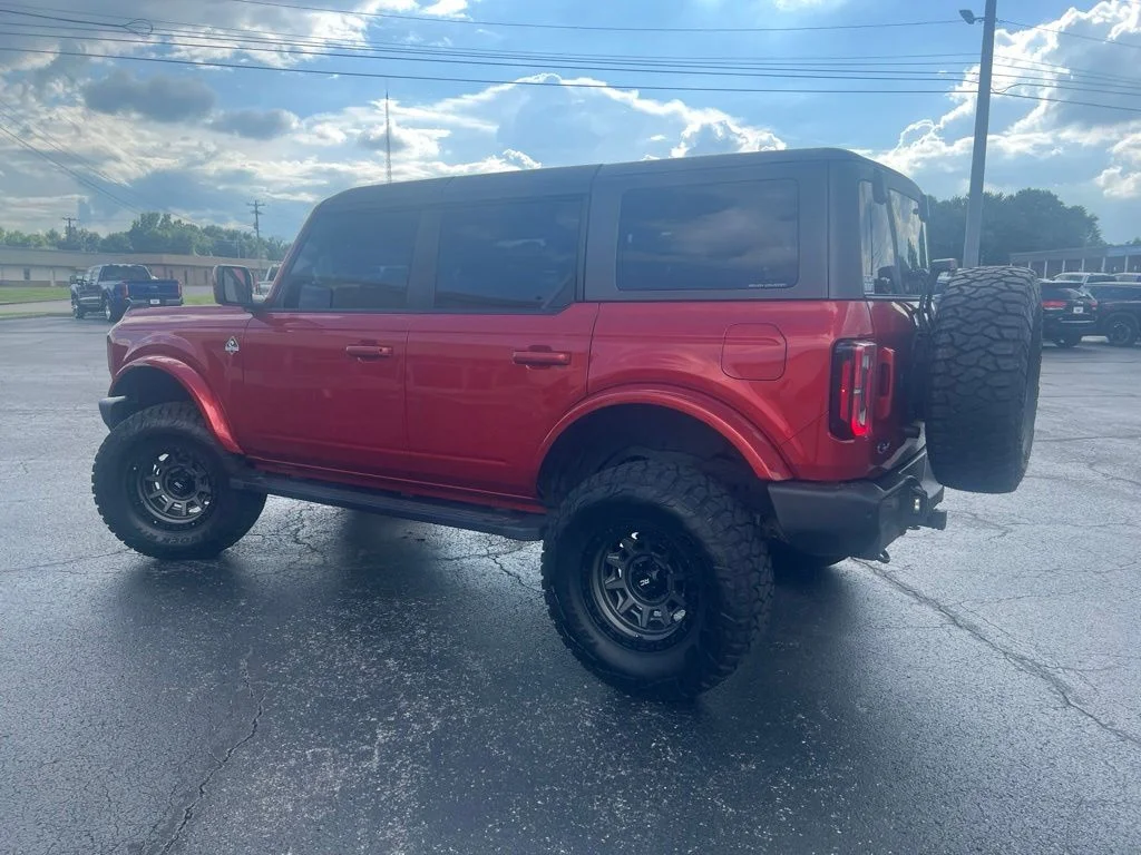 Used 2024 Hot Pepper Red Metallic Tinted Clearcoat Ford Outer Banks image 5