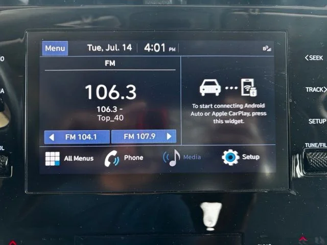 Used 2024 Gray Hyundai SEL image 11
