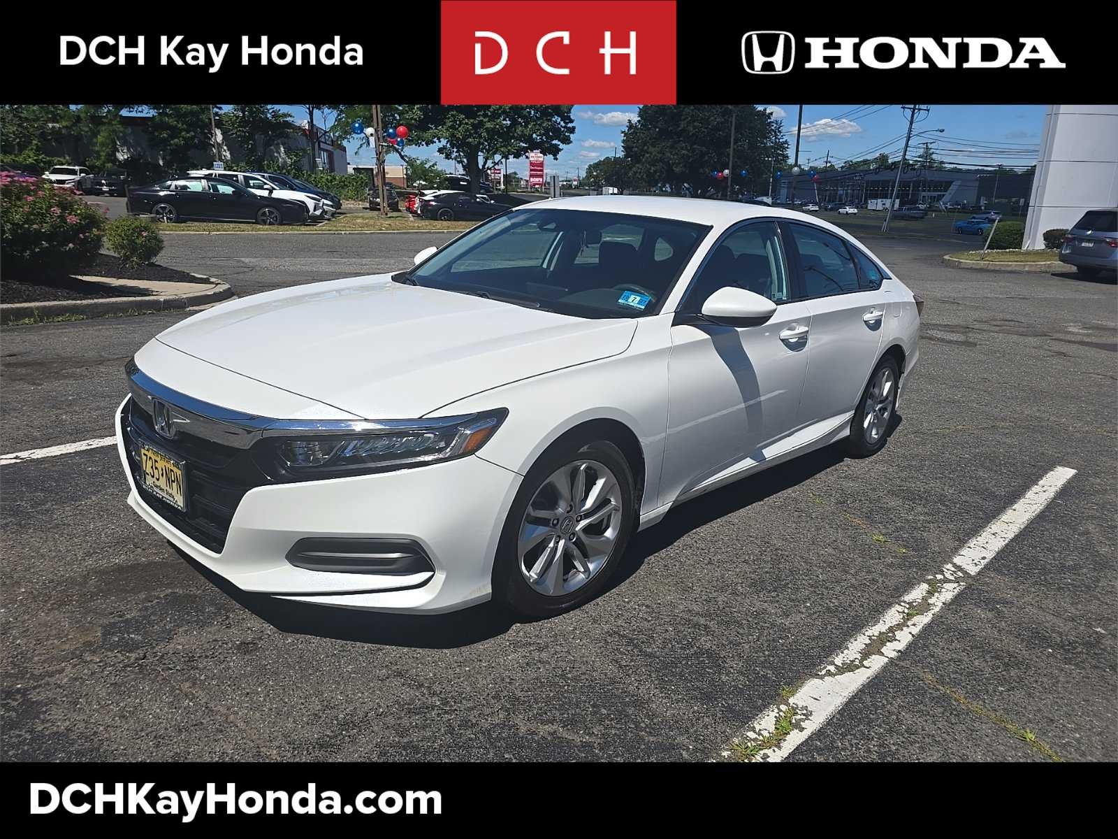 Used 2018 White Honda LX 1.5T image 1