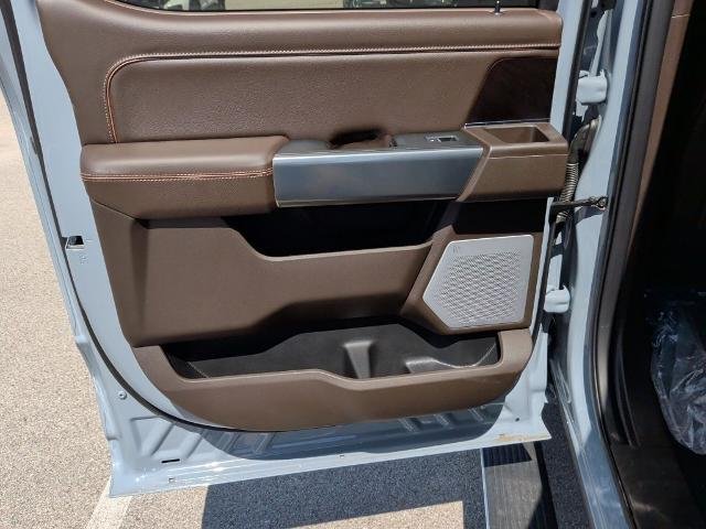New 2026 Glacier Gray Metallic Tri-Coat Ford F-250® King Ranch® image 91