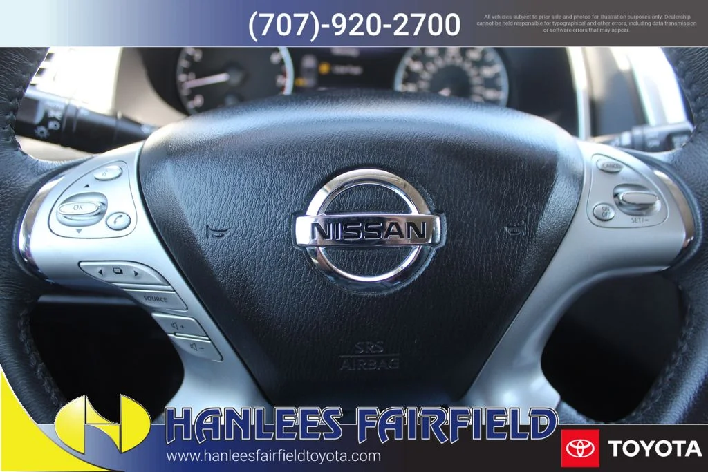 Used 2015 Orange Nissan SV image 25