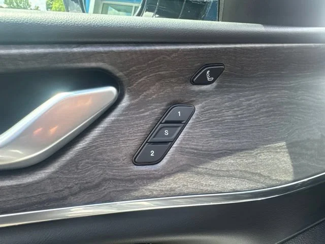 2022 Jeep Grand Cherokee Overland - Photo 23