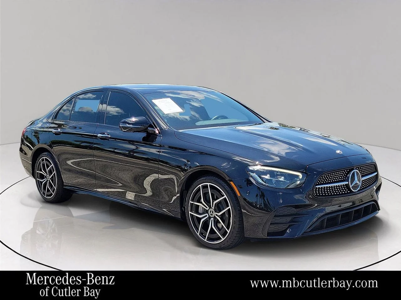 2023 Mercedes-Benz E-Class E350's photo
