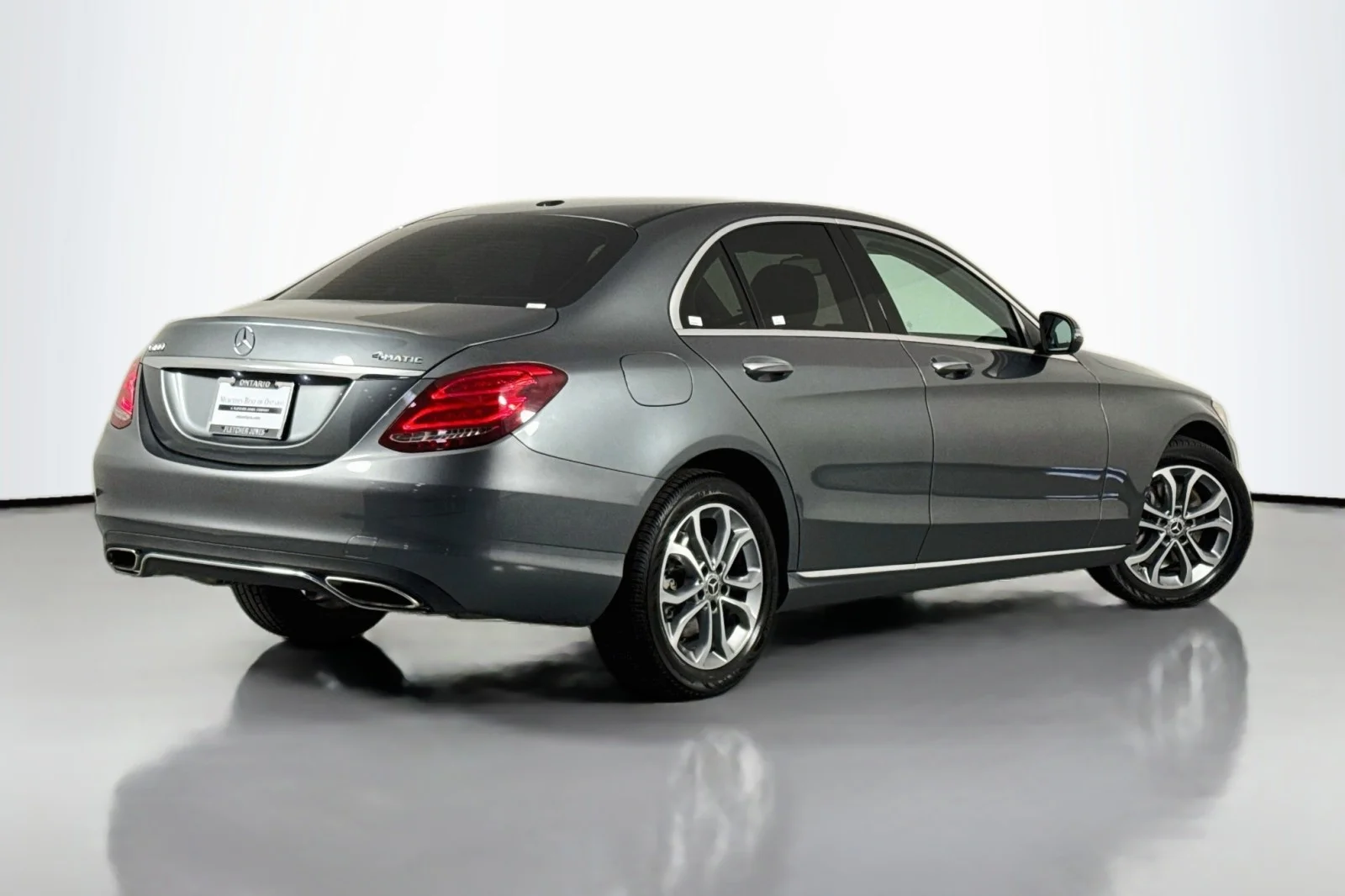 Used 2018 Selenite Grey Metallic Mercedes-Benz C 300 image 11