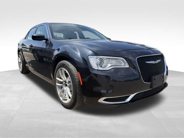 Used 2016 Gray Chrysler Limited image 2