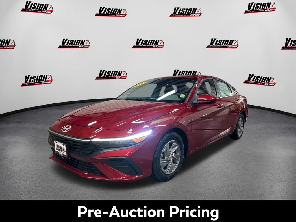 2024 Hyundai Elantra SE