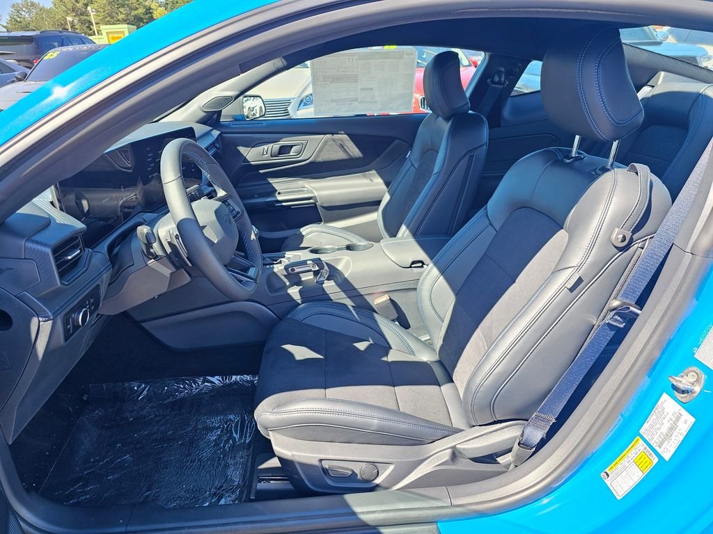 2025 Ford Mustang Dark Horse - Photo 18