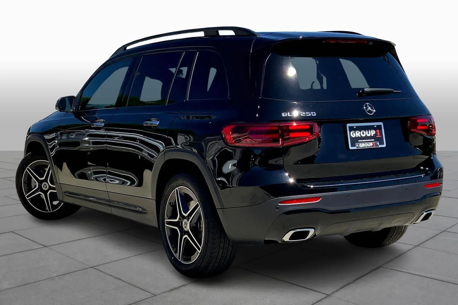 New 2026 Night Black Mercedes-Benz GLB 250 image 12