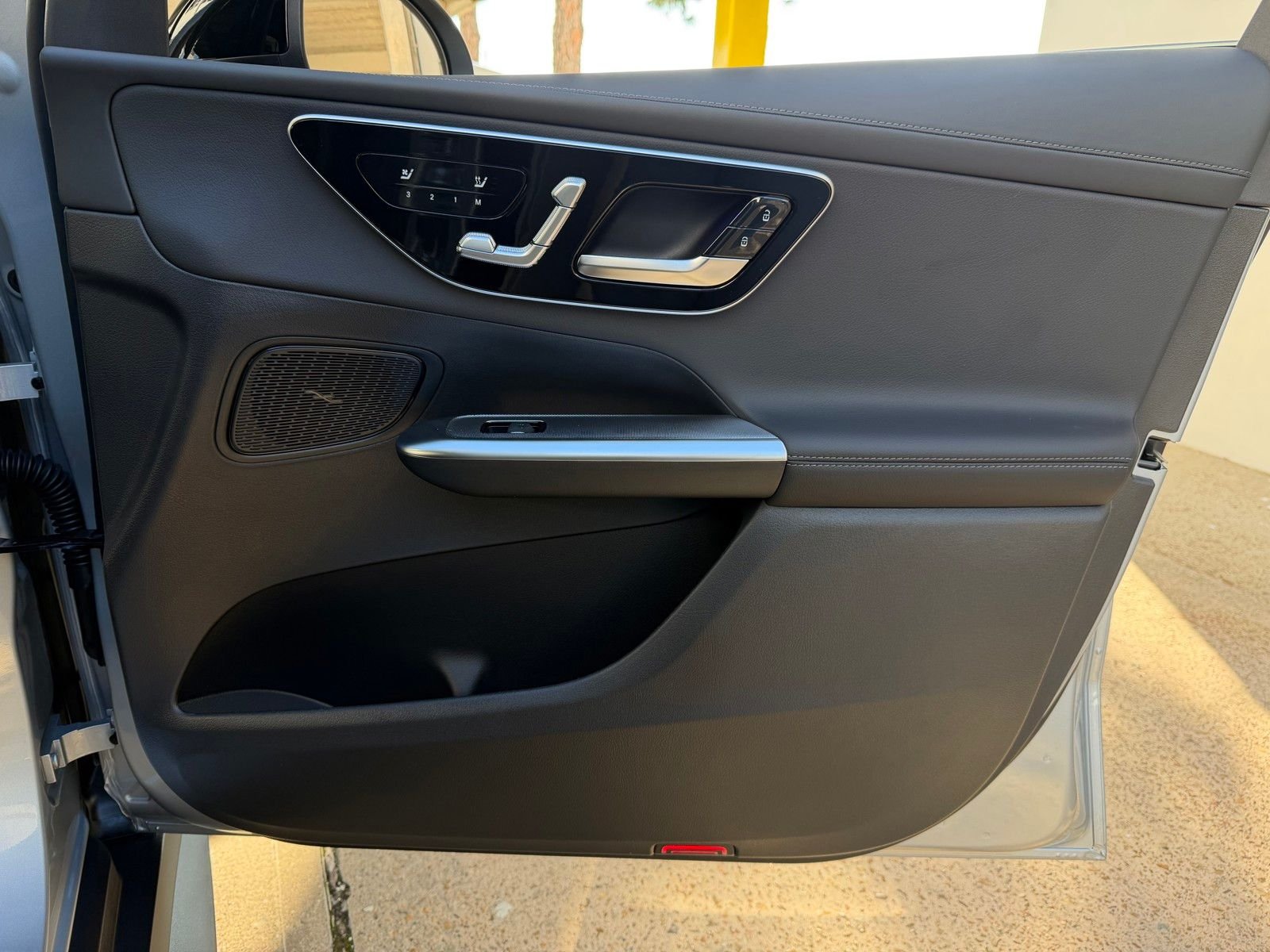 New 2026 Black Mercedes-Benz GLC 300 image 19