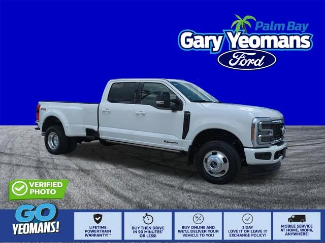 New 2026 Star White Metallic Tri-Coat Ford F-350® Platinum® image 1