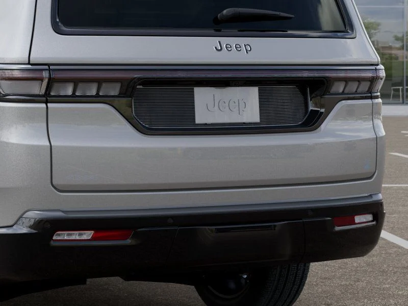 New 2026 Silver-Zynith Exterior Paint Jeep 85th Anniversary Edition image 13