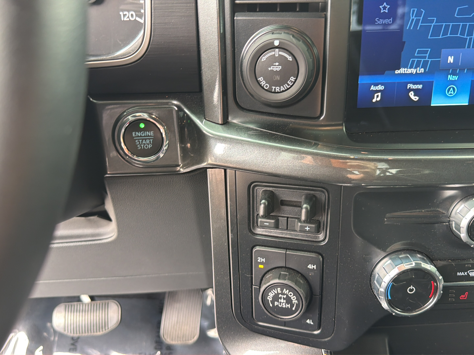 Used 2023 Gray Metallic Ford XLT image 27