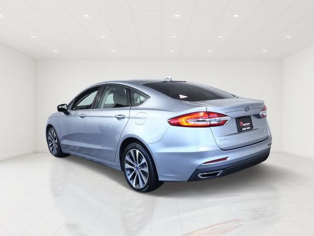 Certified Used 2020 Silver Ford SE image 4