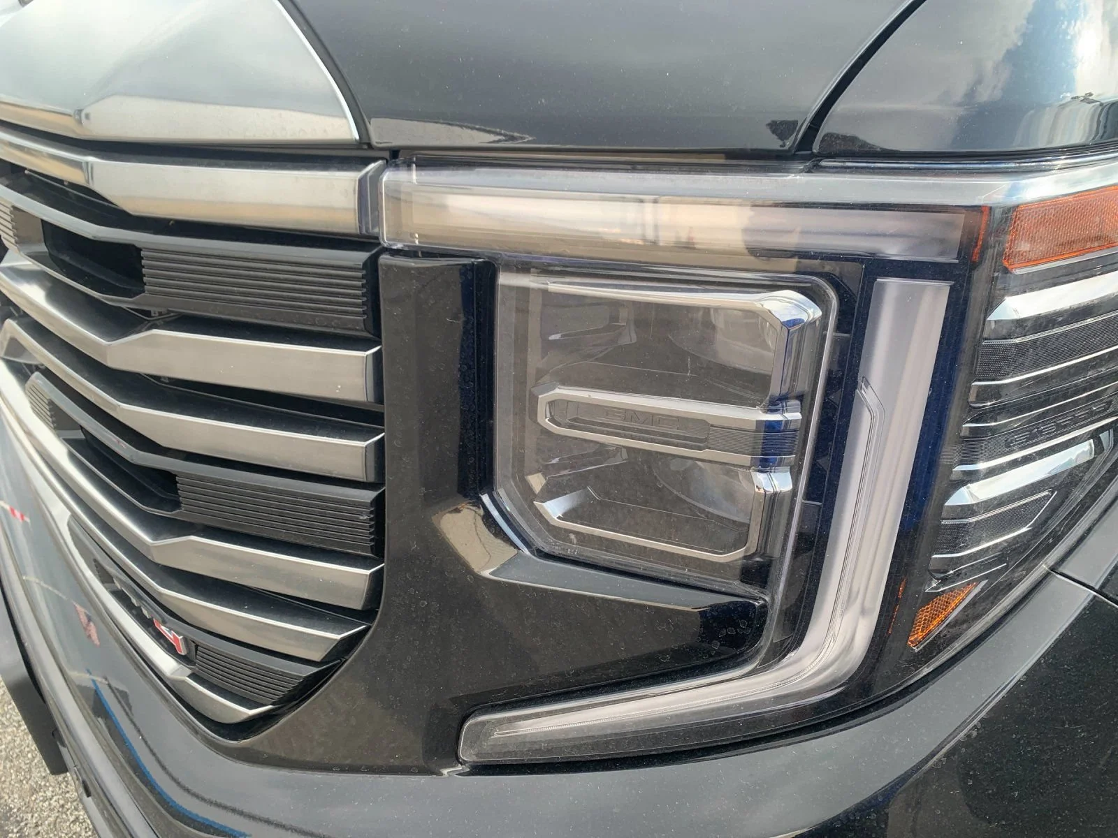 Used 2024 Onyx Black GMC AT4 image 7