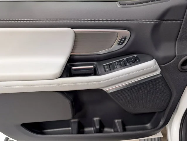 New 2027 Star White Metallic Tri-Coat Ford MAX Platinum image 47