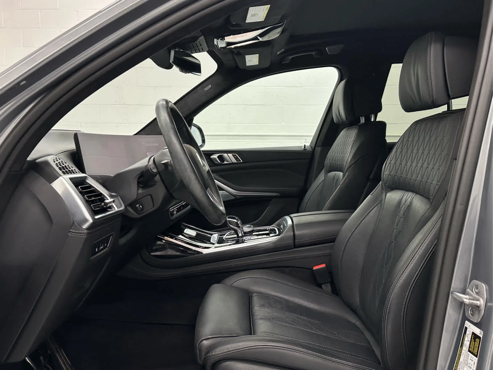 Used 2025 Skyscraper Grey Metallic BMW ALPINA XB7 image 11