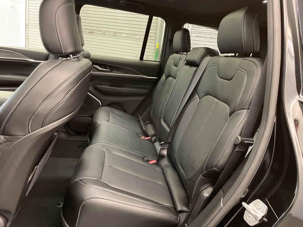 New 2027 High-Gloss Black Paint Jeep  image 18
